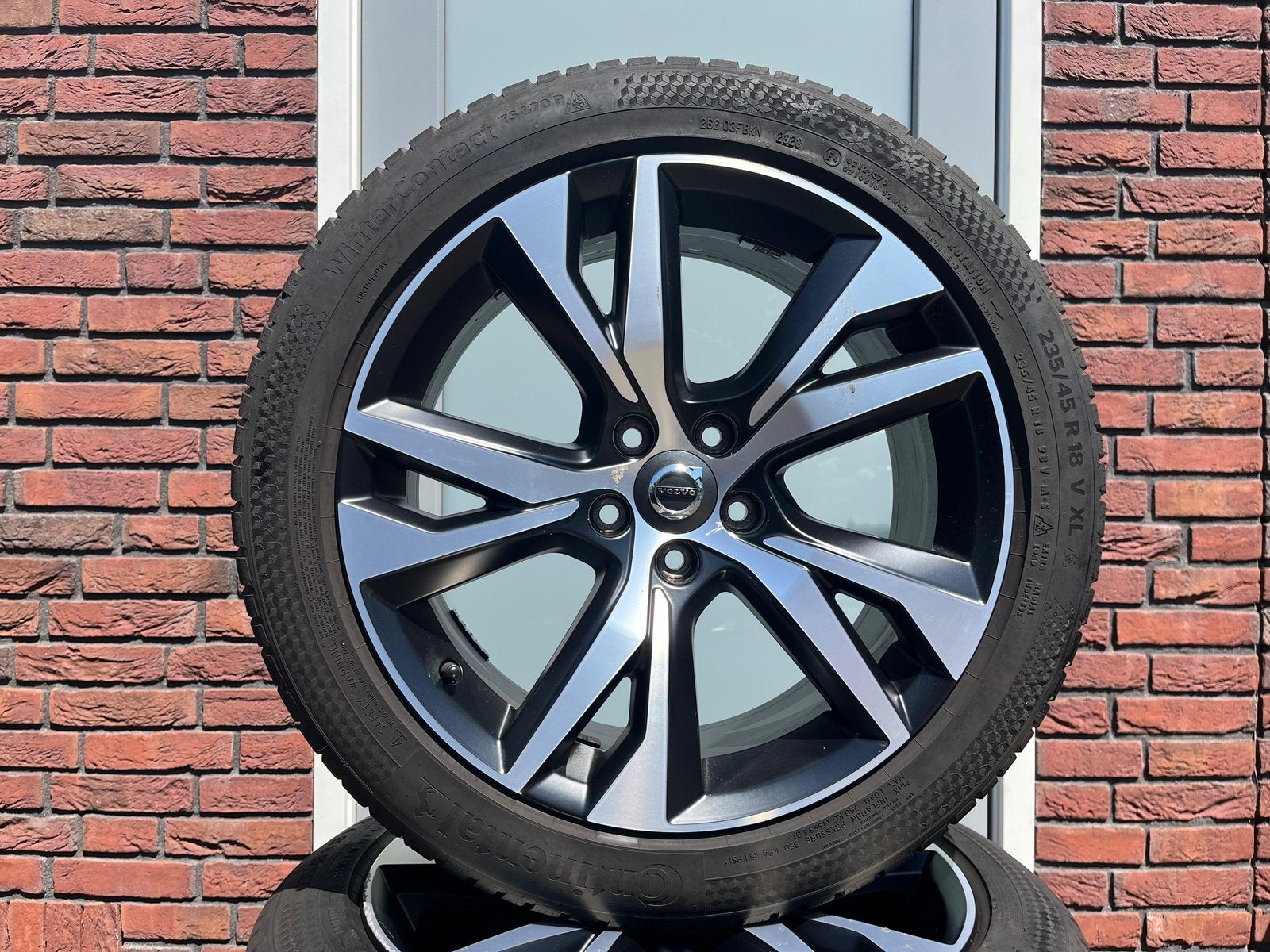 Originele Volvo S60 V60 R-design 18 inch 5x108 Conti Winter, Auto-onderdelen, Banden en Velgen, Ophalen, 18 inch, Gebruikt, Banden en Velgen