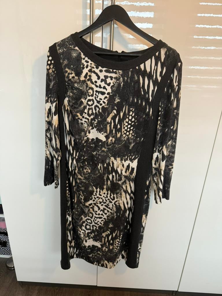 Dierenprint jurk mt 48 inizia, Kleding | Dames, Ophalen of Verzenden, Zo goed als nieuw, Jurk