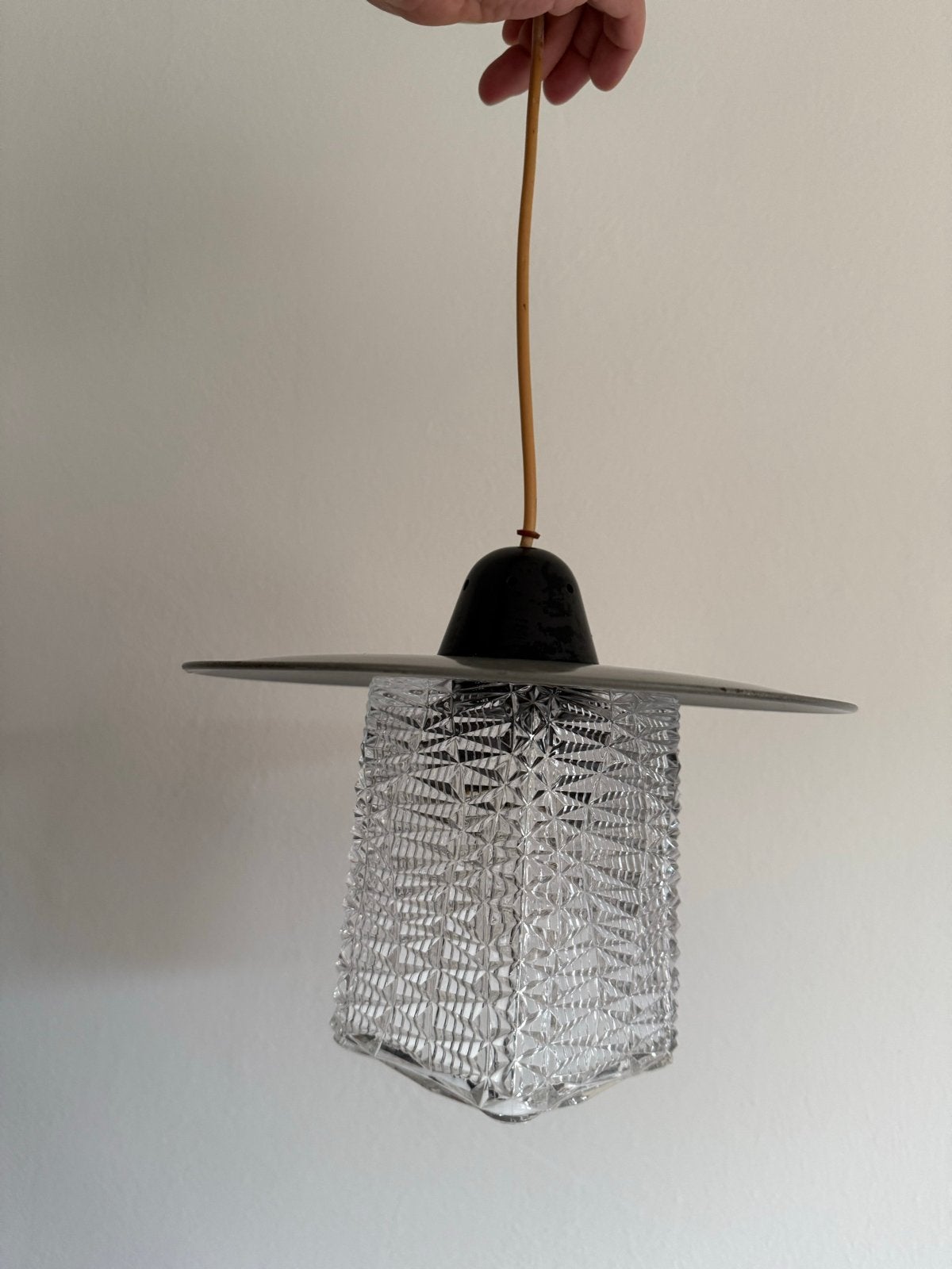 Vintage hanglamp met glazen kap space age plafondlamp, Antiek en Kunst, Ophalen of Verzenden