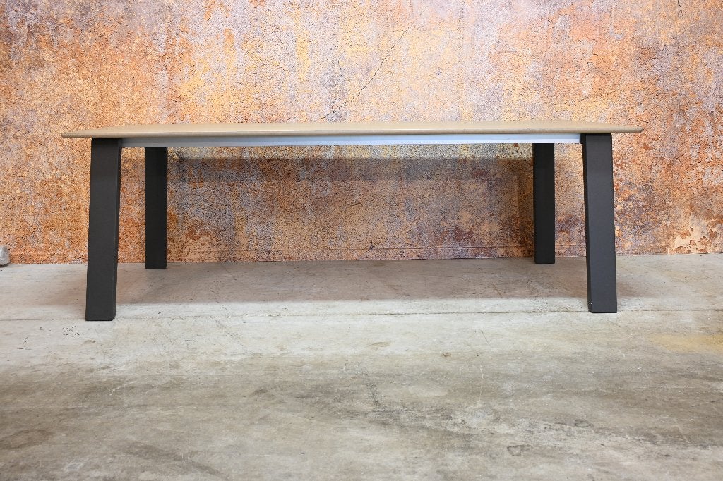 AlsNIEUW! fraaie Leolux Ermione design eettafel verstelbaar!, Huis en Inrichting, Tafels | Eettafels, Leolux, Leolux, Overige materialen