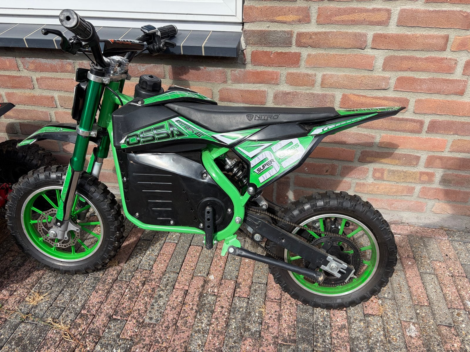 Kinder elektrische crossmotor - nitro, Fietsen en Brommers, Ophalen, Gebruikt, Overige merken