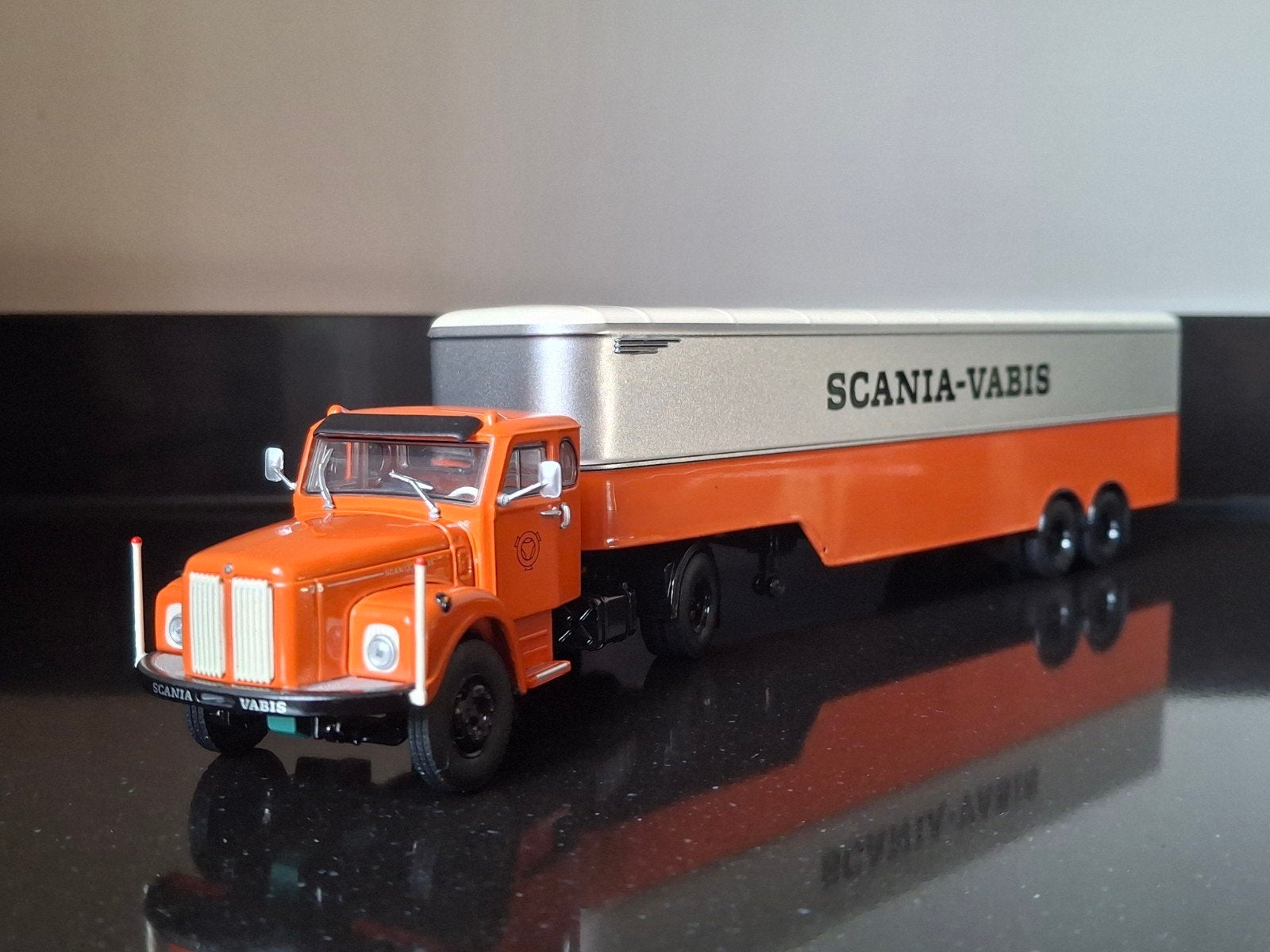 Tekno Scania Vabis L76, Hobby en Vrije tijd, Modelauto's | 1:50, Ophalen of Verzenden, Zo goed als nieuw, Bus of Vrachtwagen, Tekno