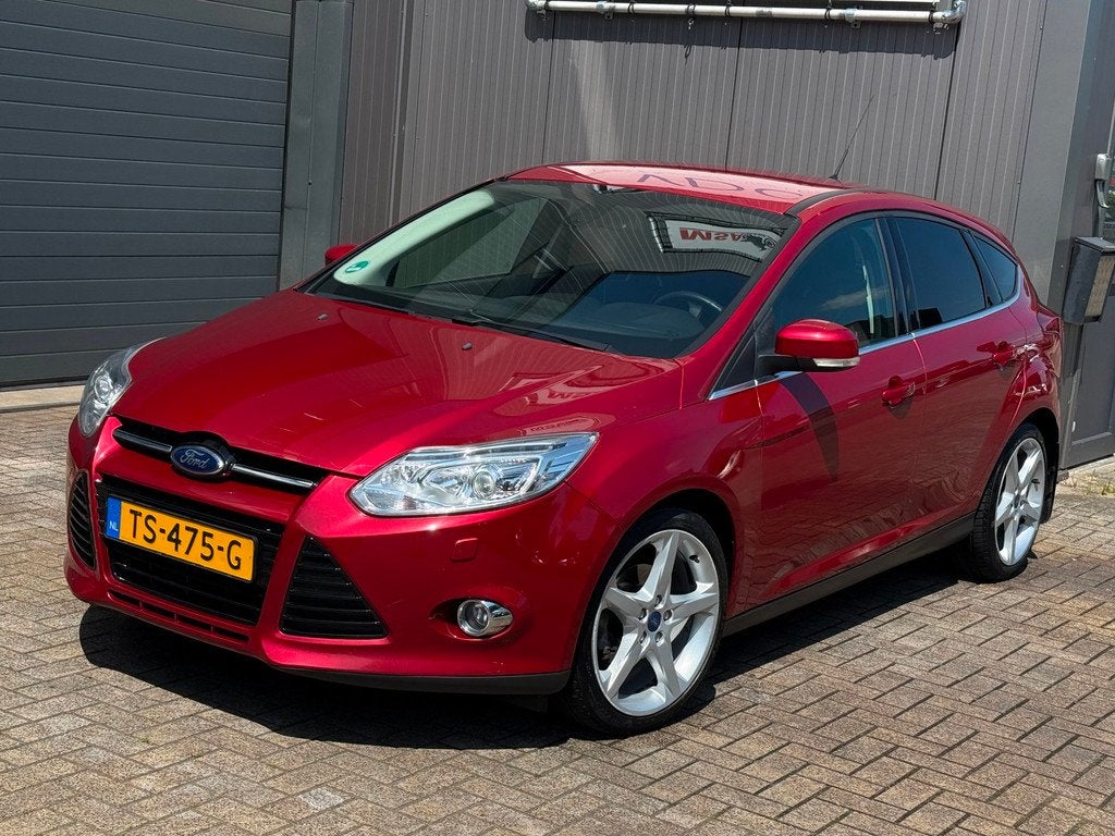 Ford Focus 1.6 TI-VCT Titanium | Automaat | Leder | Xenon, 125 pk, Gebruikt, Zwart, 4 cilinders