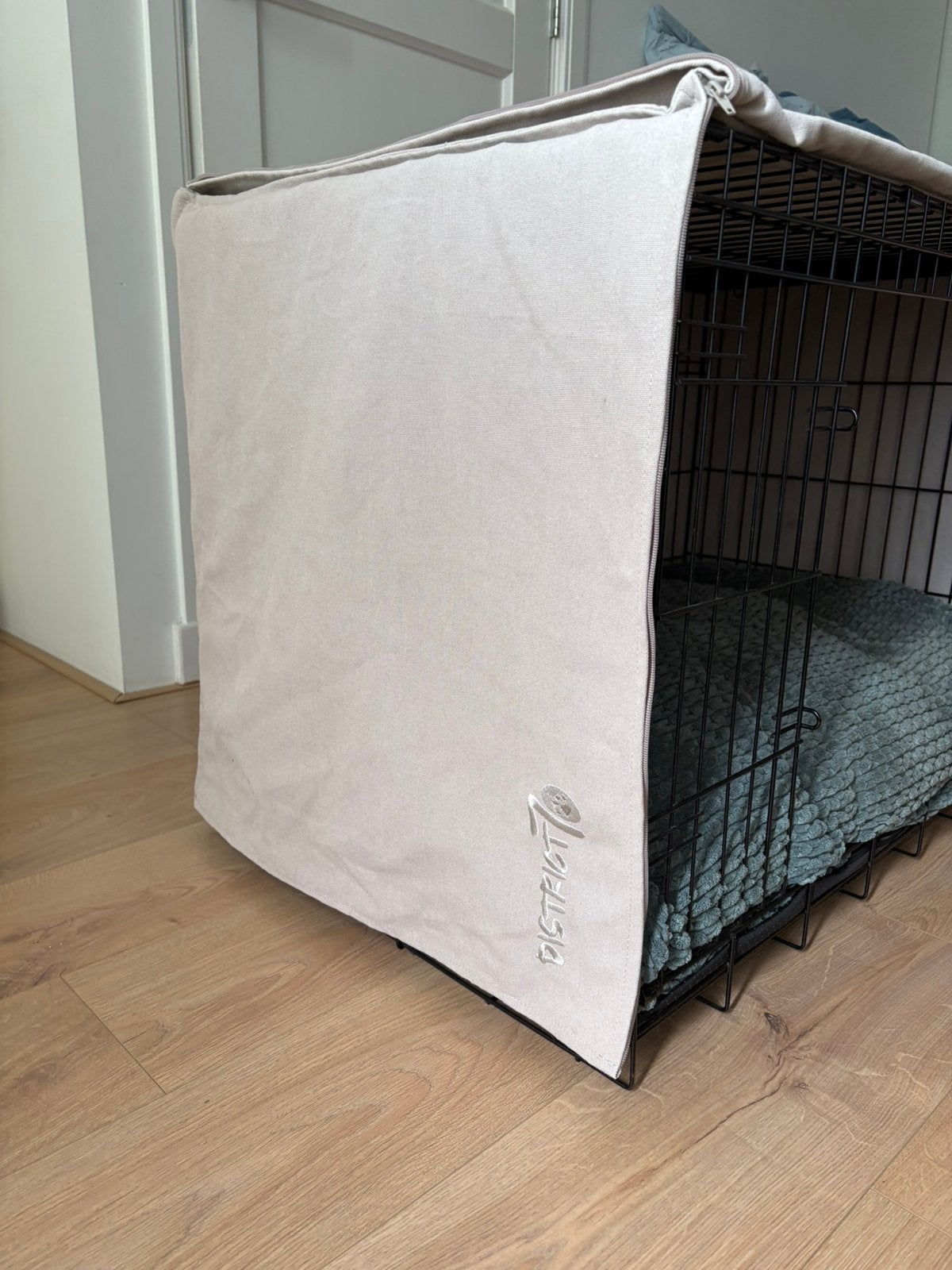 Hoes bench hond | beige | district70, Dieren en Toebehoren, Hondenbenches, Ophalen, Zo goed als nieuw