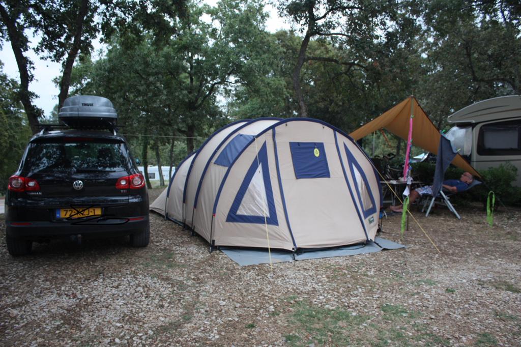 Ruime zeildoek tent voor jongeren - Euro Trail Miami, Caravans en Kamperen, Ophalen of Verzenden, Gebruikt, Tot en met 4