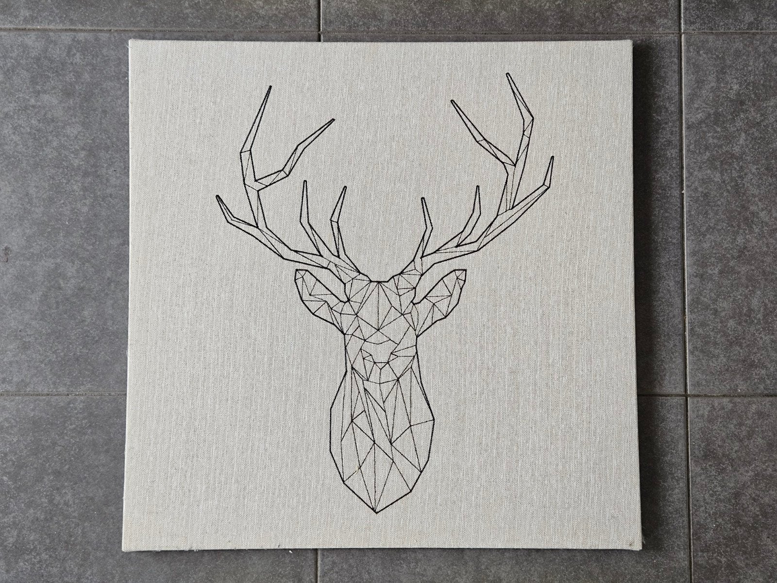 IKEA Canvas met geometrisch hert - 56x56 cm, Ophalen of Verzenden, Zo goed als nieuw, Schilderij