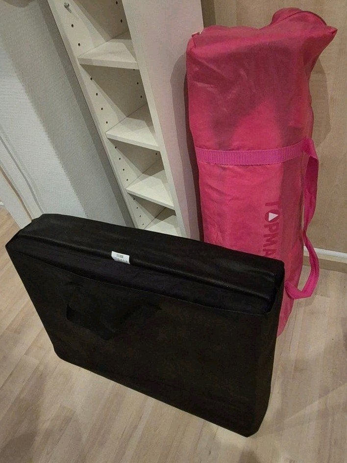 Roze camping bedje met matras, Ophalen, Zo goed als nieuw, Reisbedje
