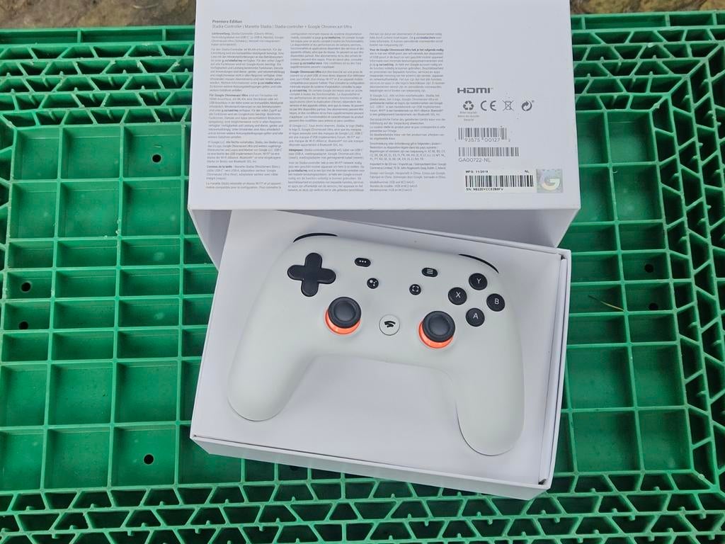 Google Stadia controller, Spelcomputers en Games, Spelcomputers | Overige Accessoires, Ophalen, Zo goed als nieuw