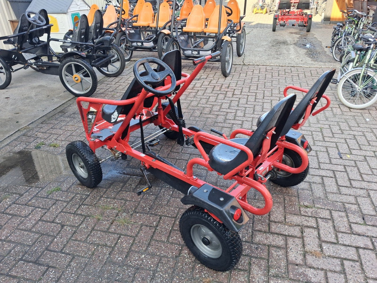 familie skelter dinocars 4 personen skelter 5 stuks, Ophalen, Overige merken