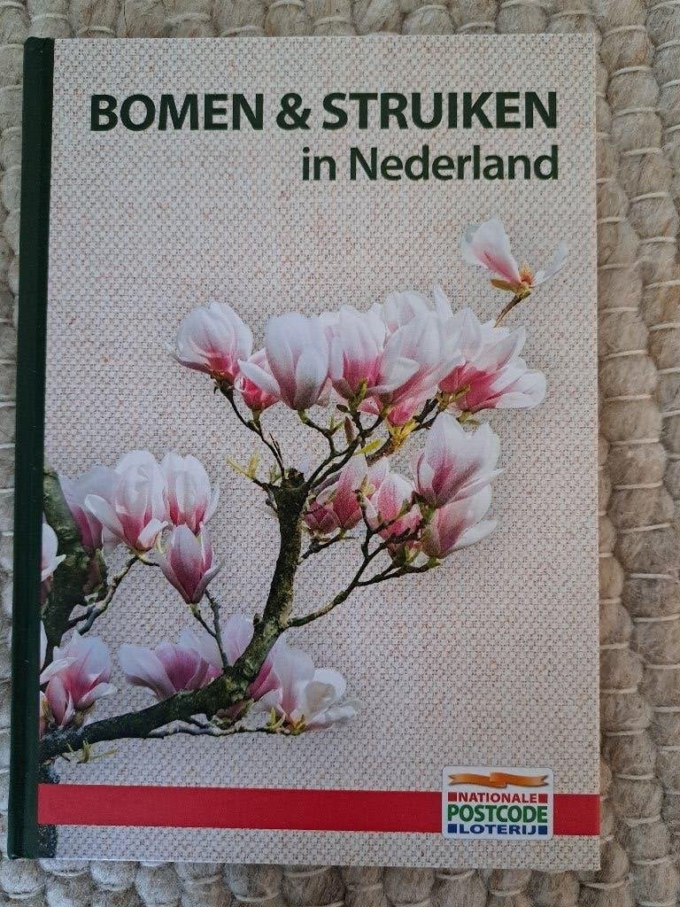 nieuw boek; bomen en struiken in Nederland, Ophalen of Verzenden, Nieuw, Bloemen, Planten en Bomen, Nationale Postcode Loterij