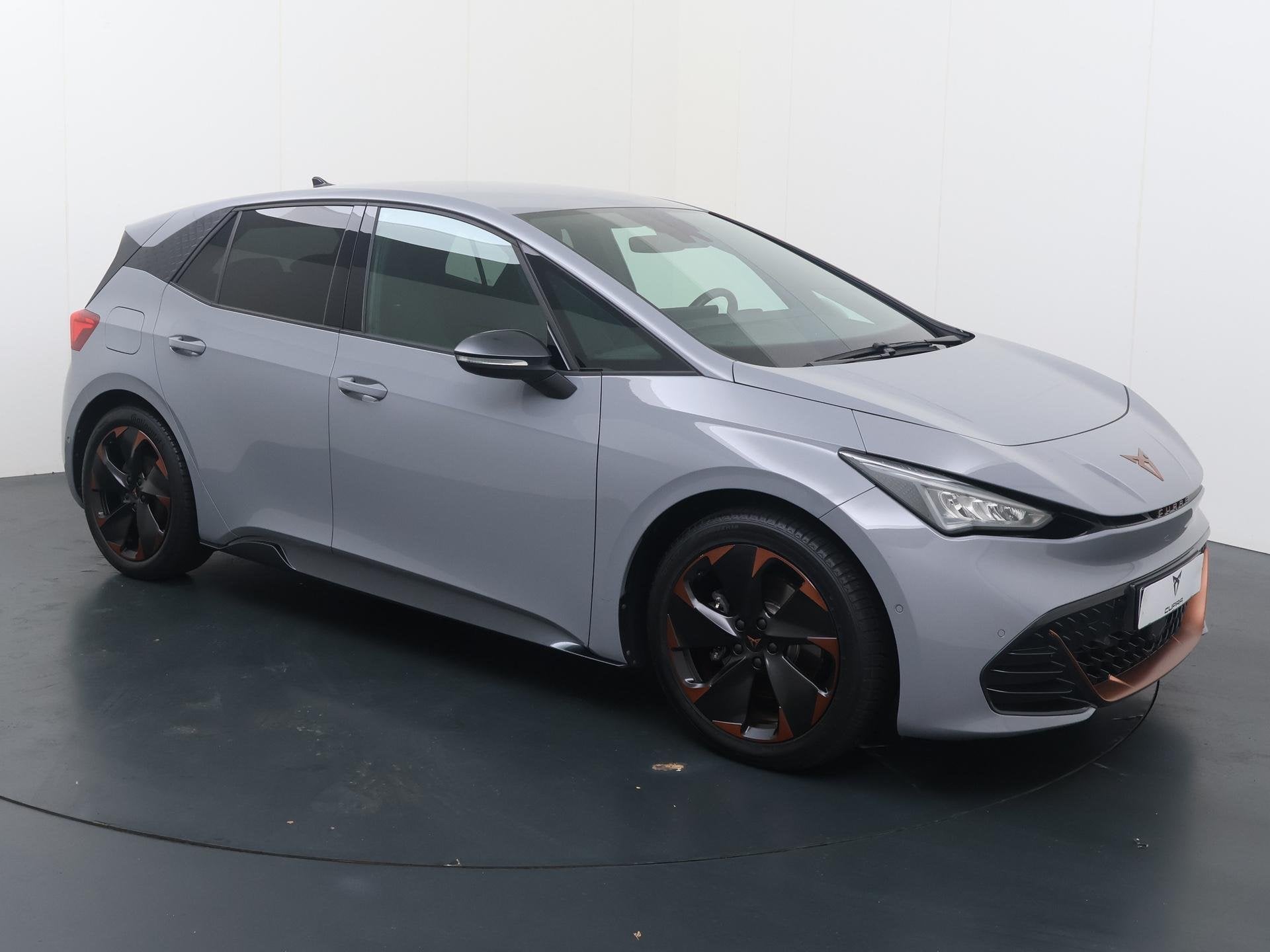 CUPRA Born Adrenaline One 62 kWh | 204 PK | SoH 89% | Adapti, Auto's, 12 maanden, Gebruikt, Zwart, 375 min
