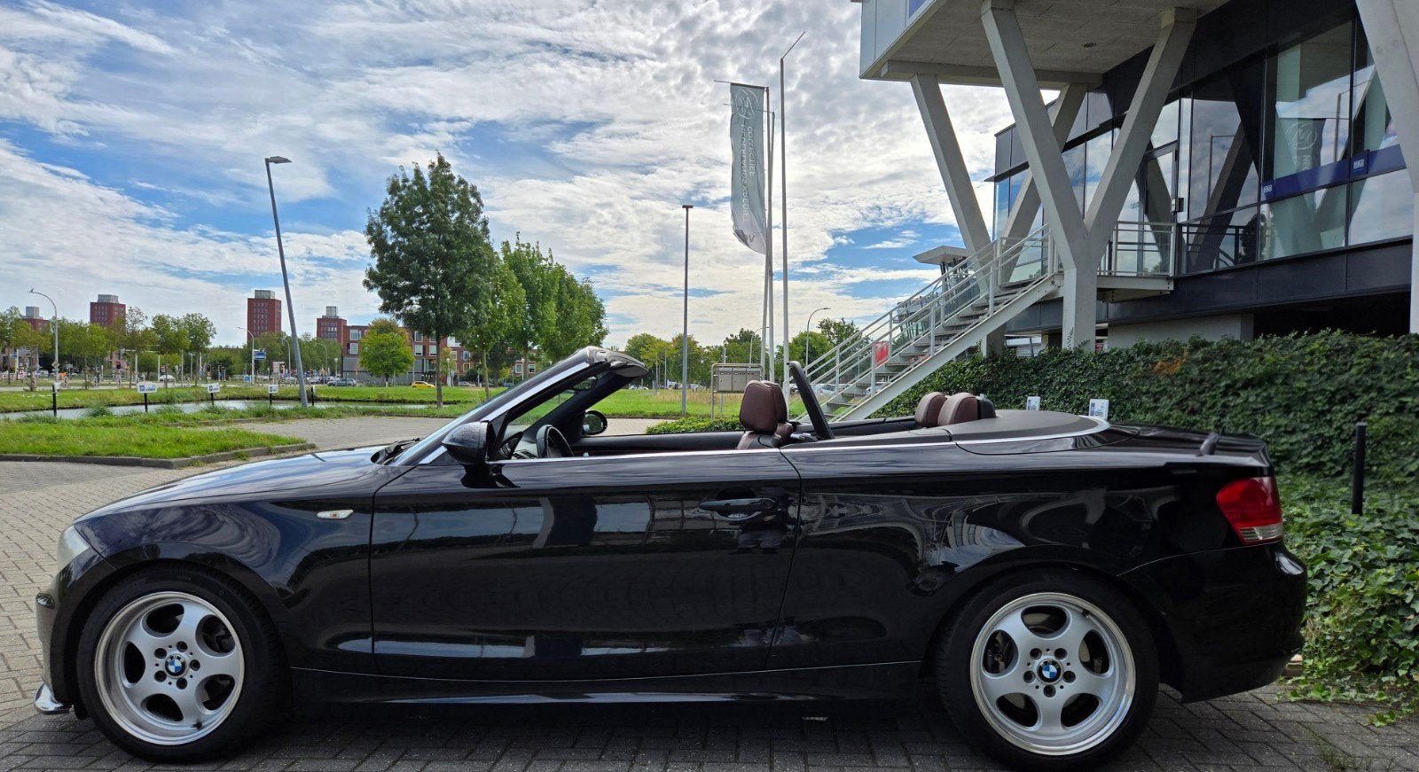 BMW 1-Serie 2.0 118I Cabrio 2008 Zwart, 1-Serie, 1995 cc, Cabriolet, 4 stoelen