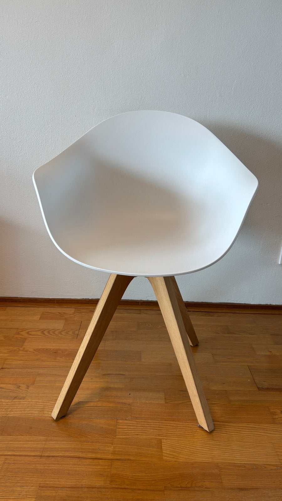 Set van 4 moderne Scandinavische eetkamerstoelen wit/eiken, Ophalen, Gebruikt, Wit, Vier