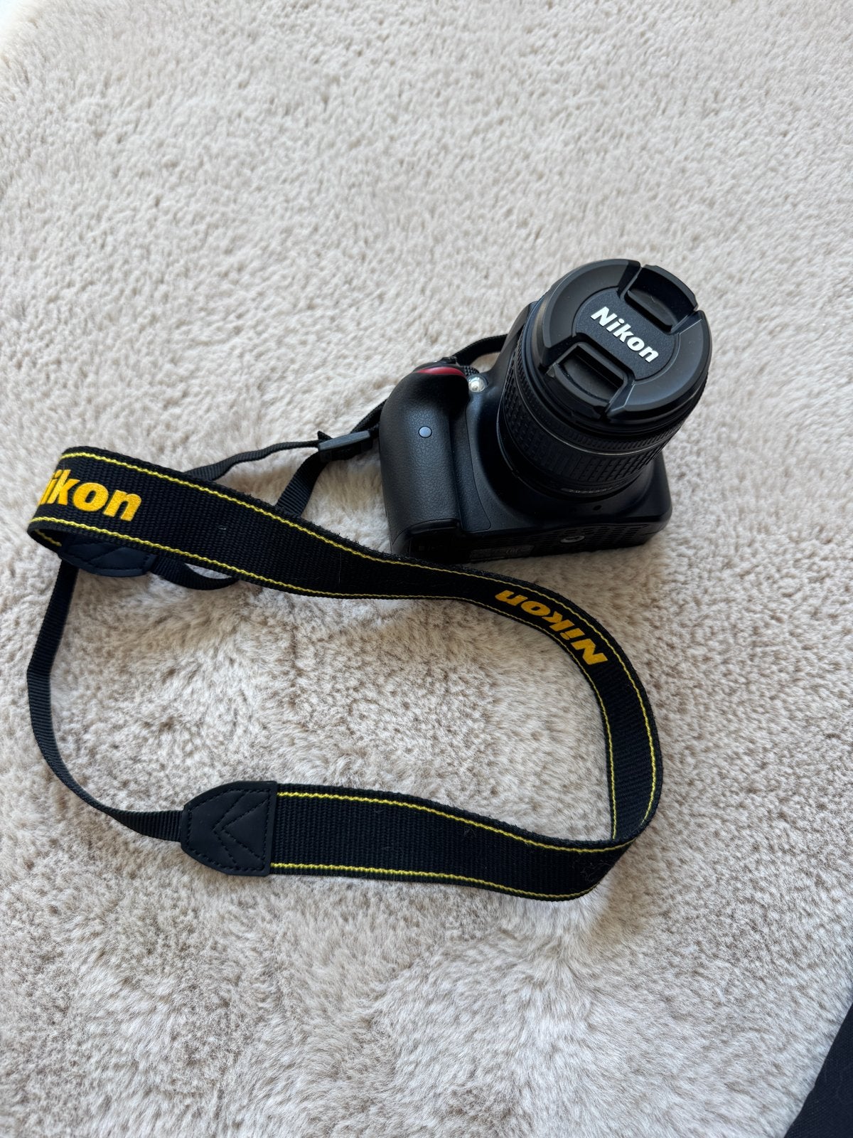Nikon D3300 spiegelreflexcamera met 2 lenzen en tas, Spiegelreflex, Beeldstabilisatie, Ophalen of Verzenden, Zo goed als nieuw