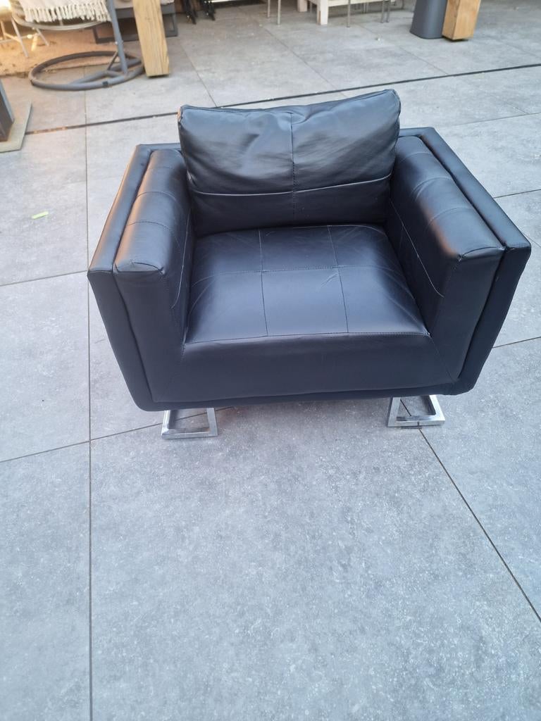 Zwarte skai Fauteuil met Chromen Onderstel, Ophalen, Gebruikt, 75 tot 100 cm, 75 tot 100 cm