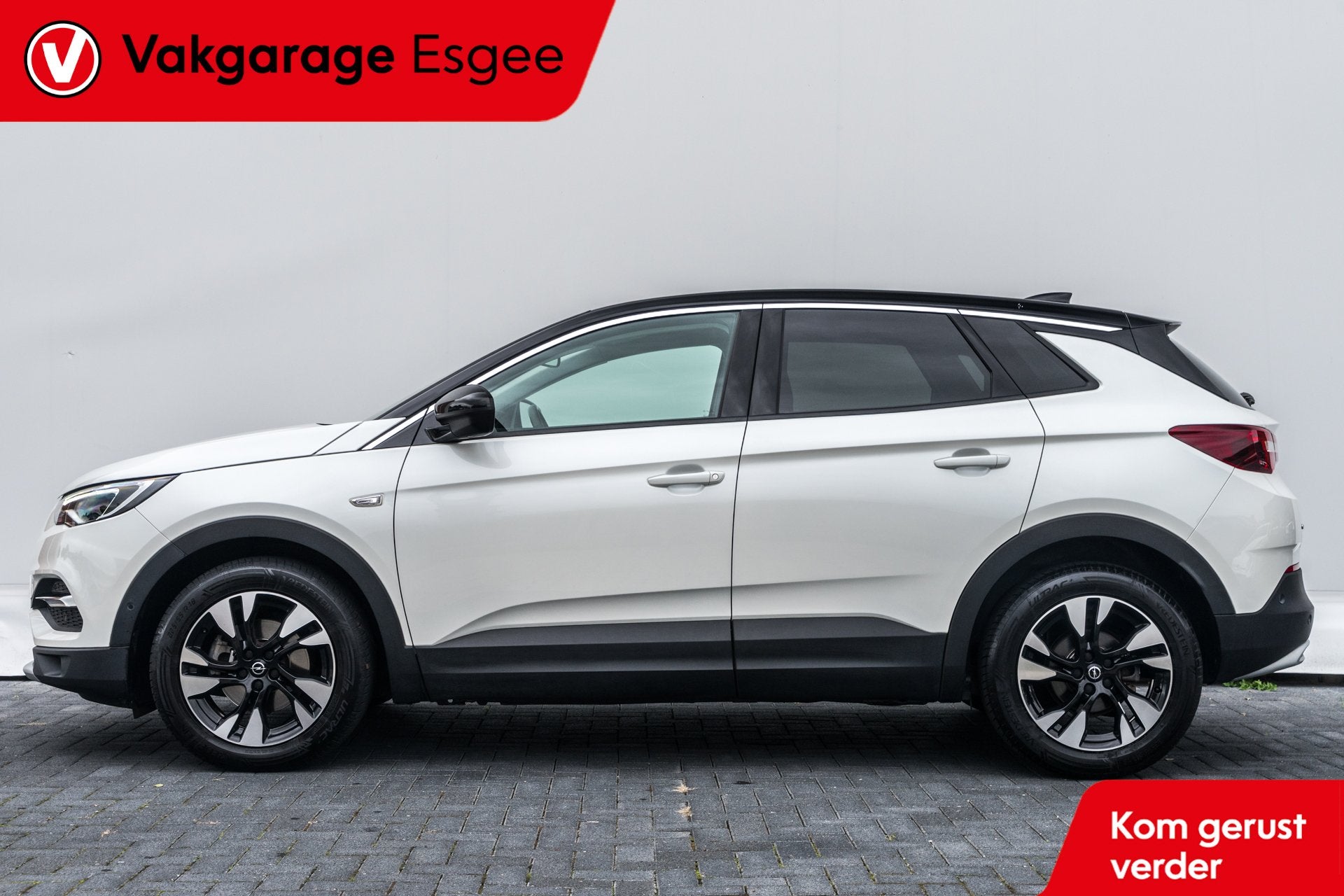 Opel Grandland X 1.2 131 PK Turbo Business Elegance | Ned Au, Gebruikt, 1199 cc, Met garantie (alle), Leder en Stof