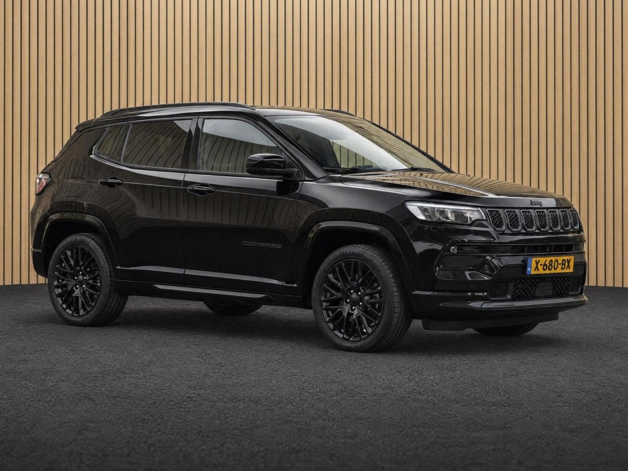 Jeep Compass 4xe 240 Plug-in Hybrid Electric S | Navi / Lede, Auto's, Automaat, 4 cilinders, Zwart, Bedrijf