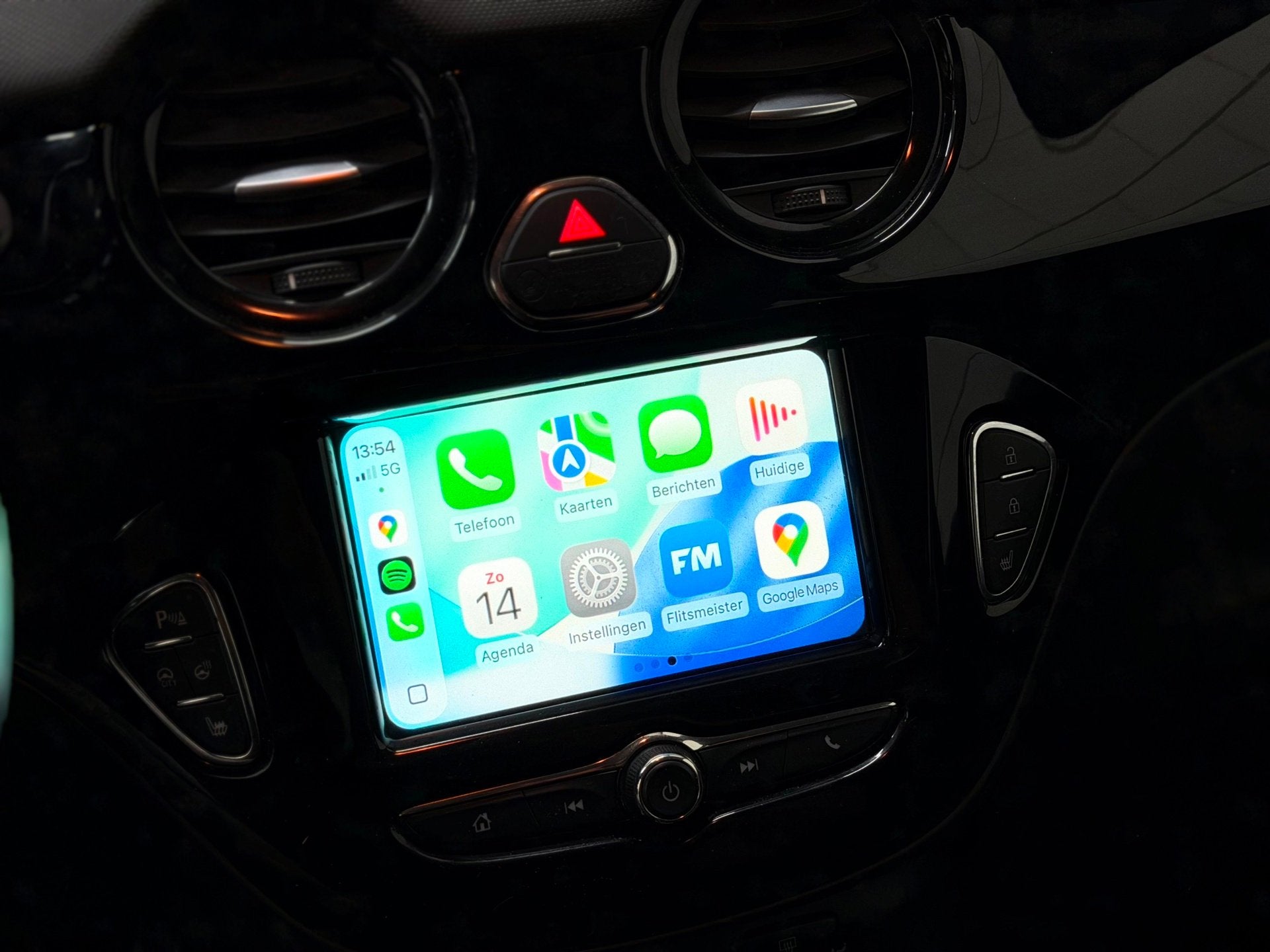 Opel Adam