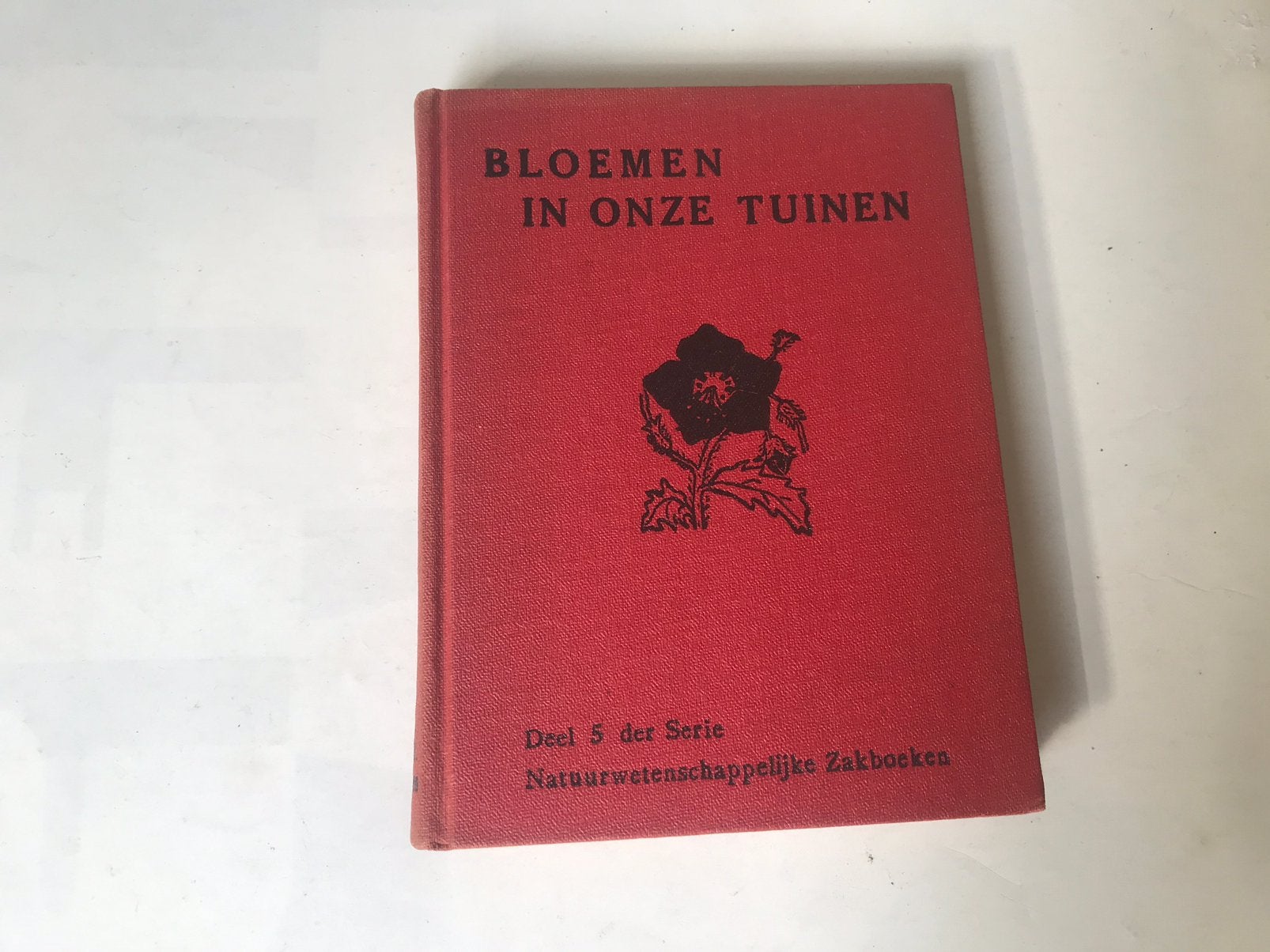 Bloemen in onze tuinen deel 5 der serie Natuurwetensch., Ophalen of Verzenden, Gelezen, Bloemen, Planten en Bomen