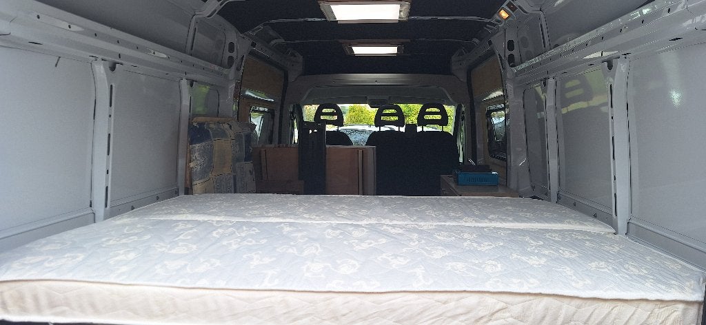 2 eenpersoons ledikanten met nieuwe matrassen, Caravans en Kamperen, Camper-accessoires, Ophalen, Nieuw