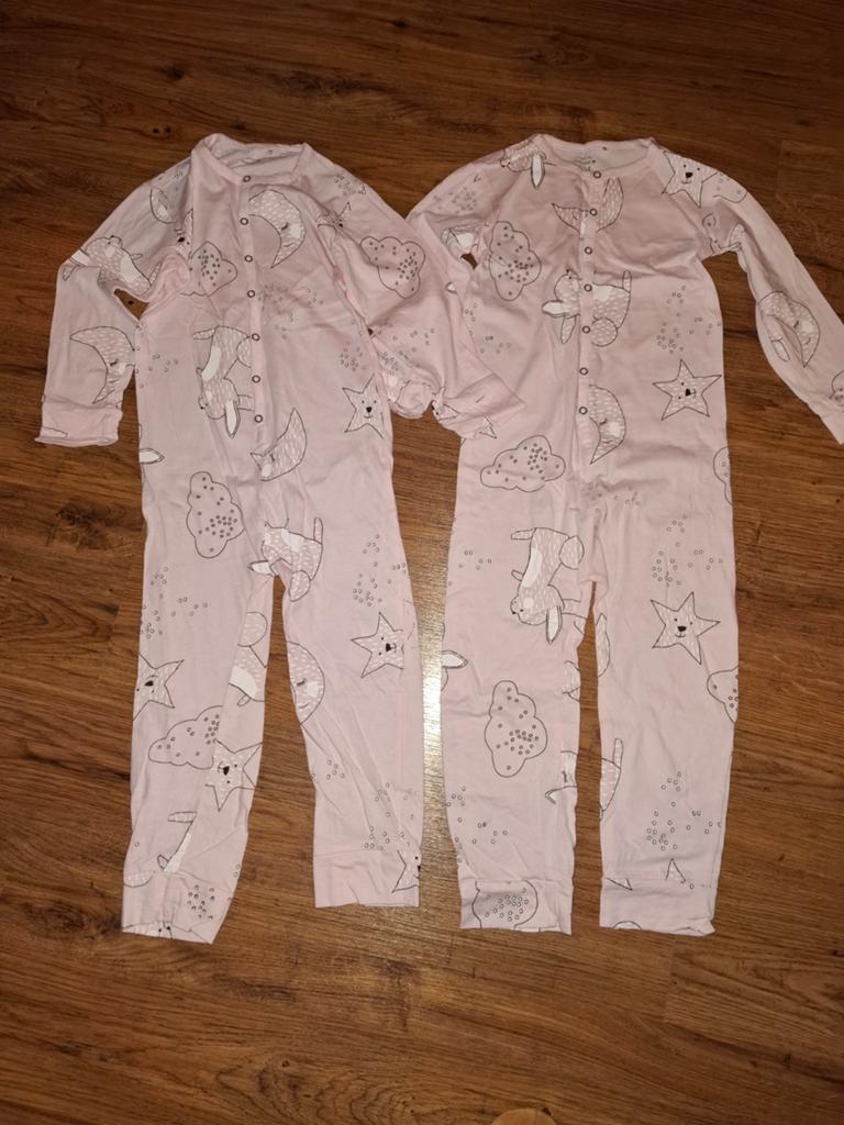 Tweeling meisjes pyjama/onesie mast 104 nieuw, Kinderen en Baby's, Tweelingen en Meerlingen, Ophalen of Verzenden, Nieuw, Kleding