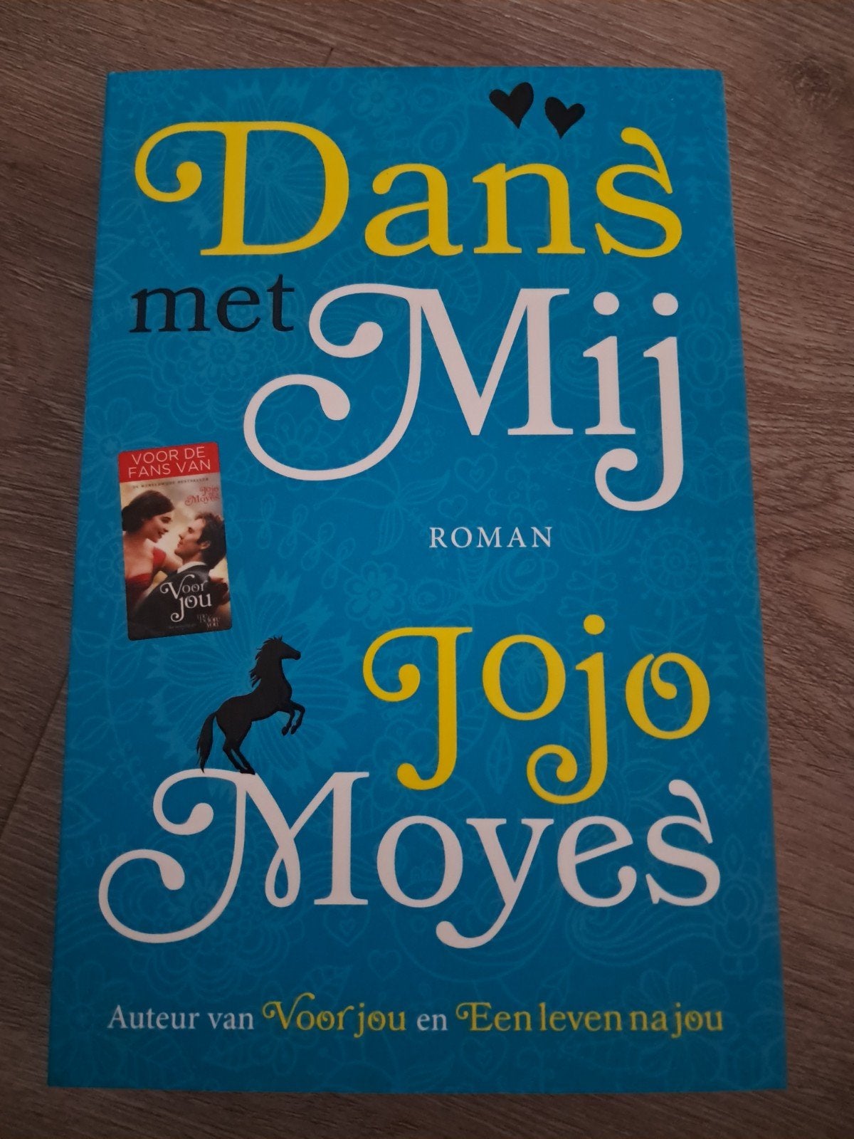 C8 Jojo Moyes - Dans met mij, Jojo Moyes, Ophalen of Verzenden, Zo goed als nieuw, Nederland