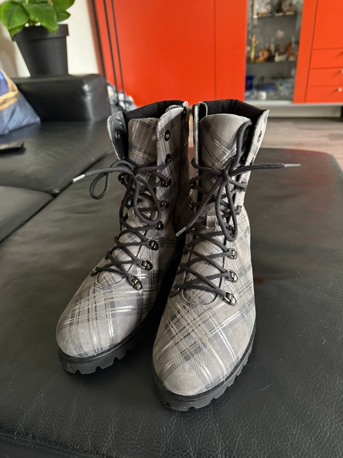 Nieuwe sportieve Hassia damesschoenen meisjes nw € 175., Ophalen of Verzenden, Nieuw, Wandelschoenen