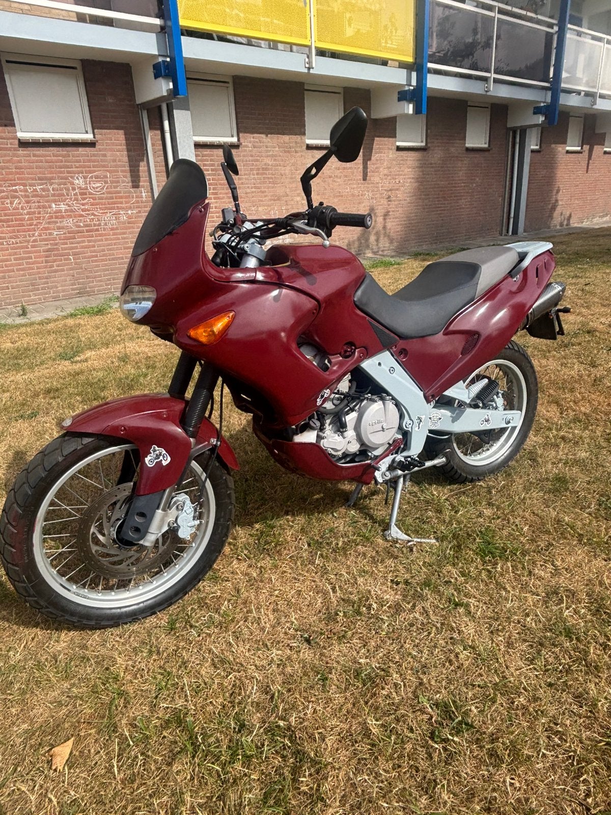 Aprilia pegaso 650 italiaanse kenteken, Ophalen, Zo goed als nieuw, Uitlaat