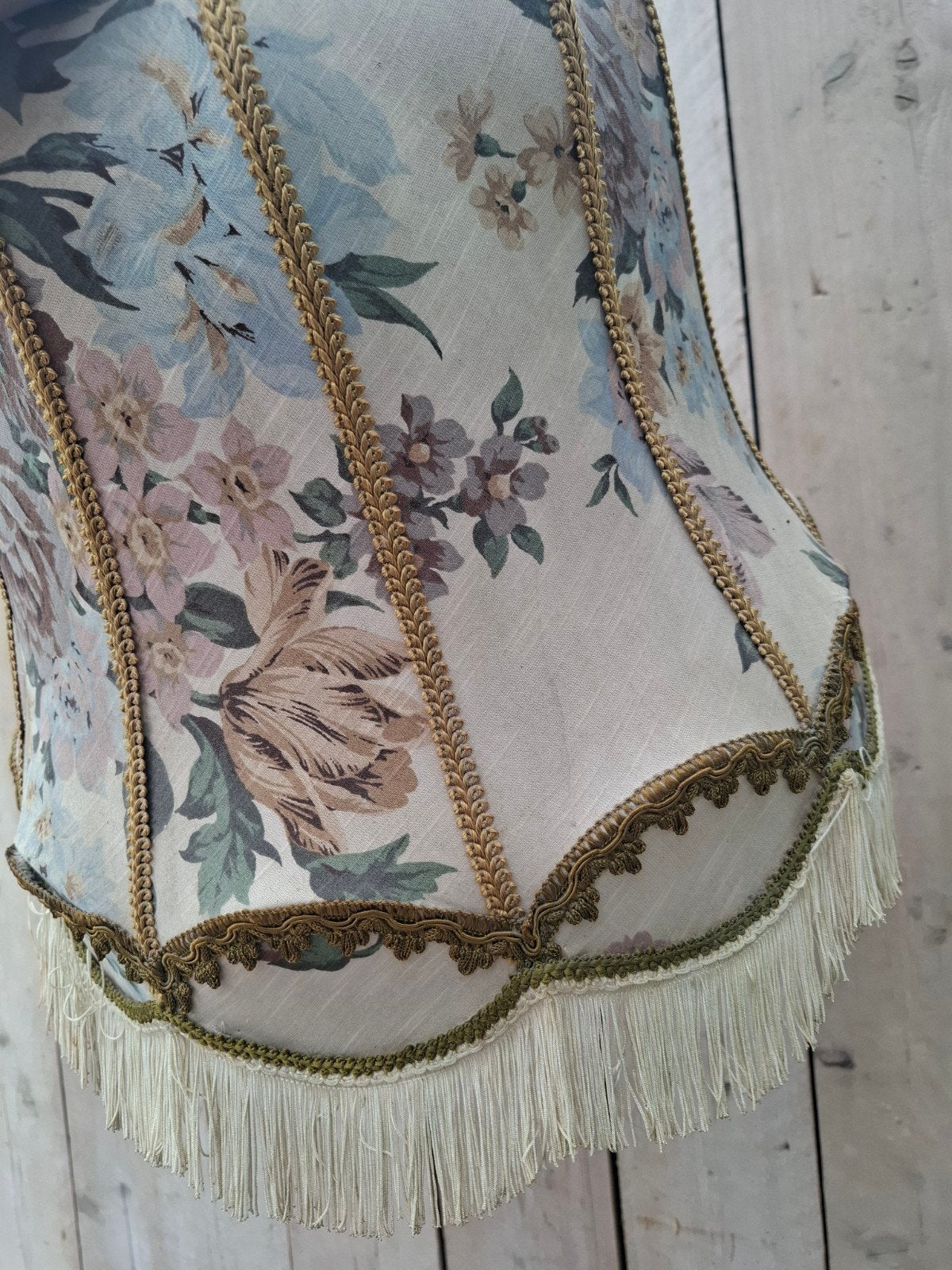 Retro lampenkap met bloemenprint en franjes, Huis en Inrichting, Ophalen