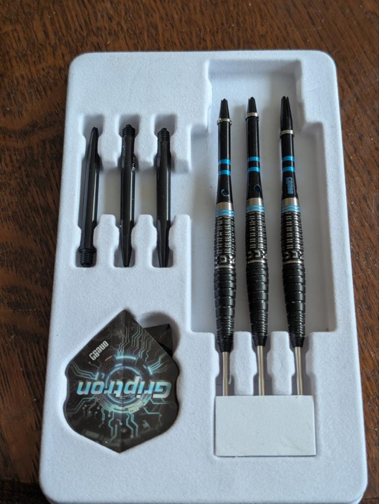 Griptron One80 Dart Set - bijna Nieuw in verpakking, Ophalen of Verzenden, Nieuw, Pijlen