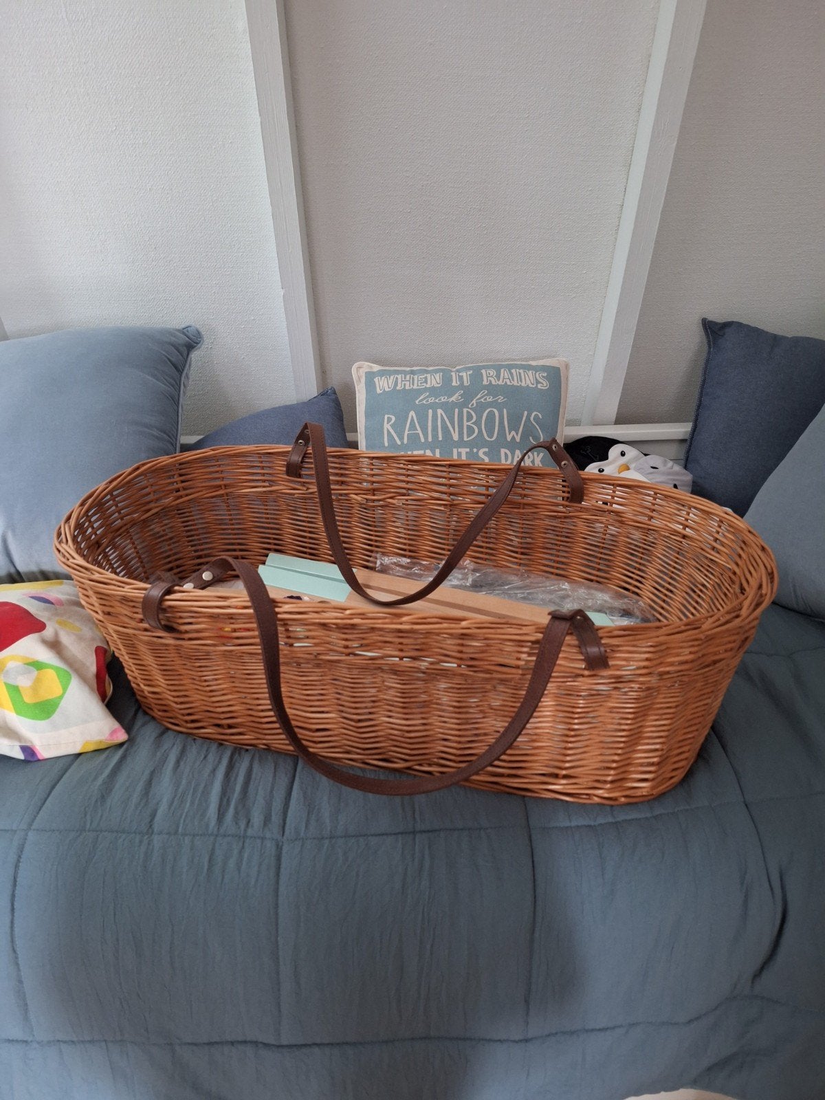 Ratan Crib en baby gym, Ophalen, Zo goed als nieuw