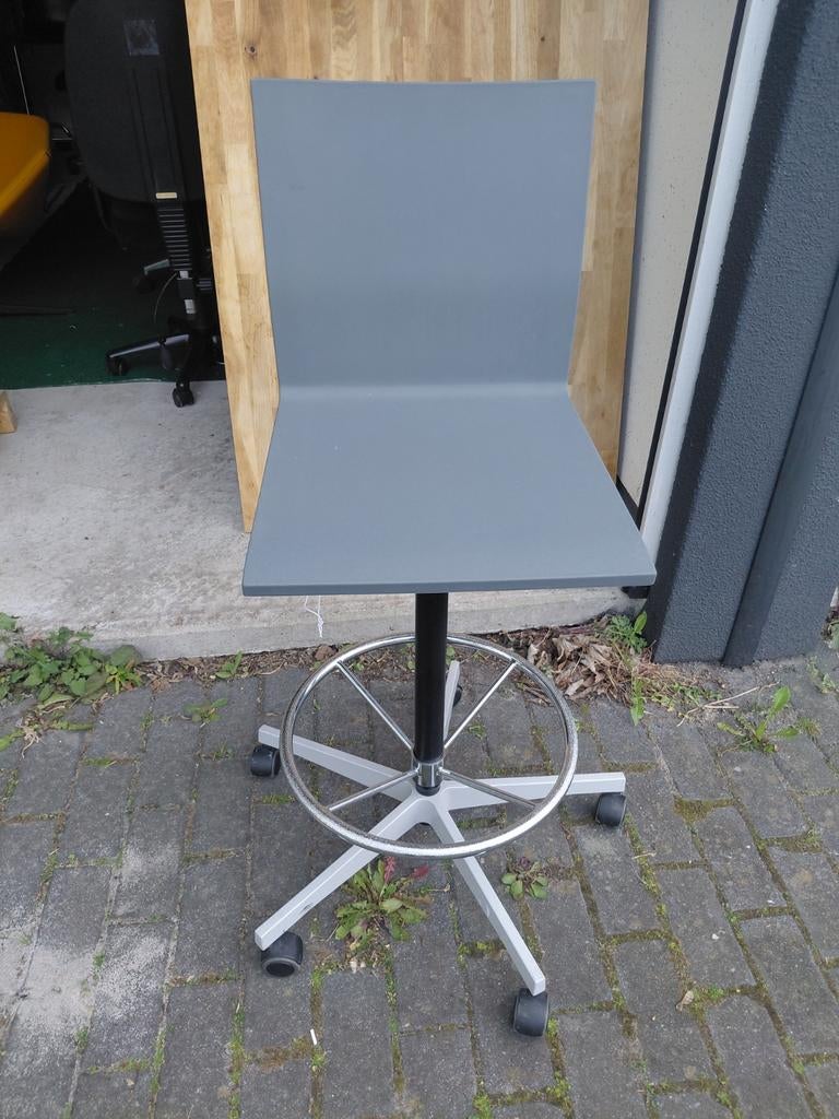Vitra .04 Baliestoelen | Grijs | Bureaustoel | 69 - 83 cm, Ophalen of Verzenden, Ergonomisch, Gebruikt, Grijs