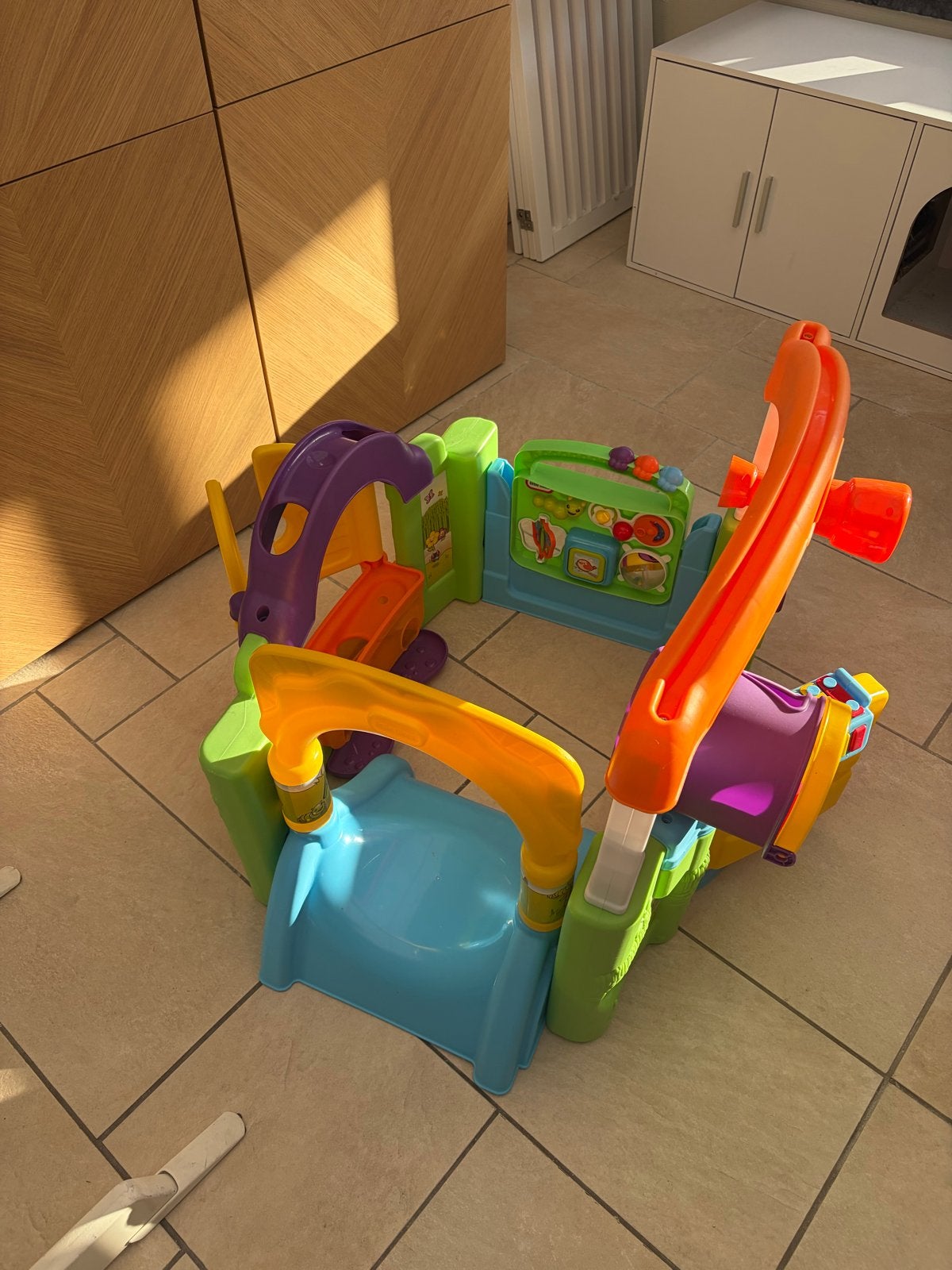 Little Tikes Activity Garden Speelcentrum, Kinderen en Baby's, Ophalen, Zo goed als nieuw
