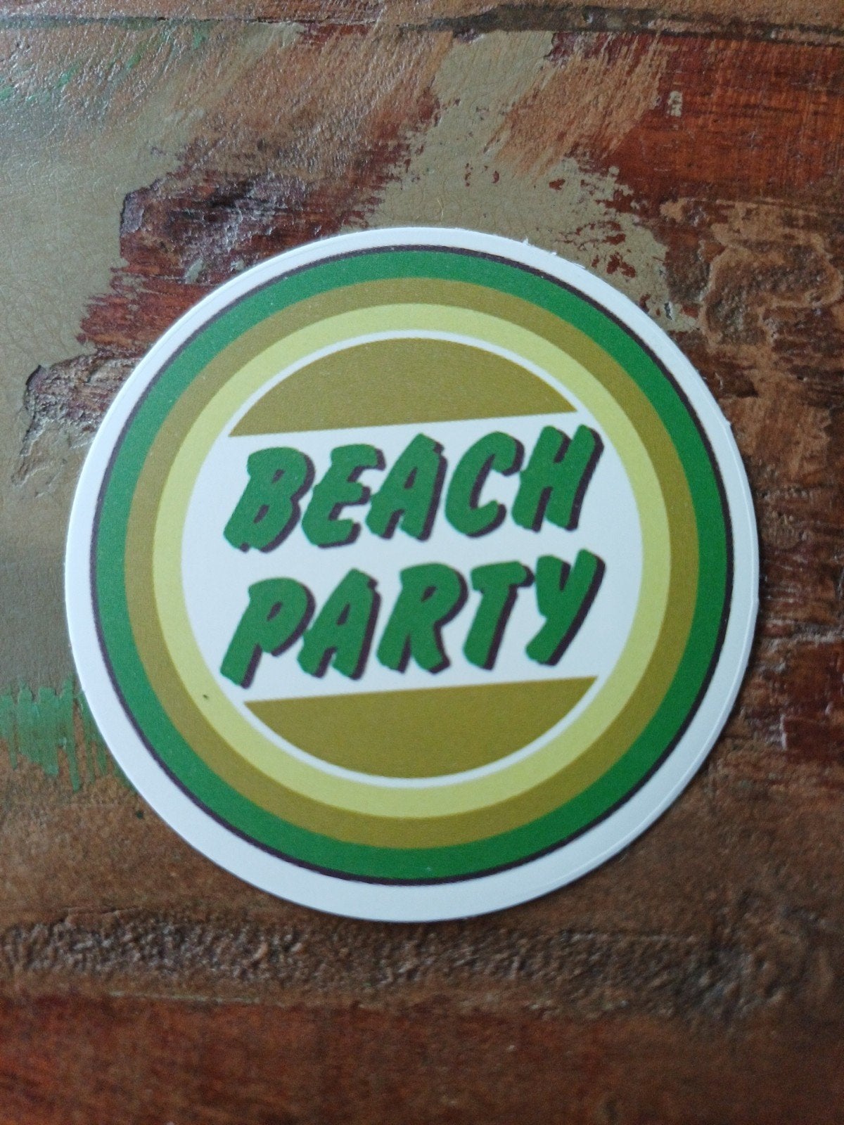 Retro "BEACH PARTY" sticker - Groene concentrische cirkels, Ophalen of Verzenden, Nieuw, Sticker