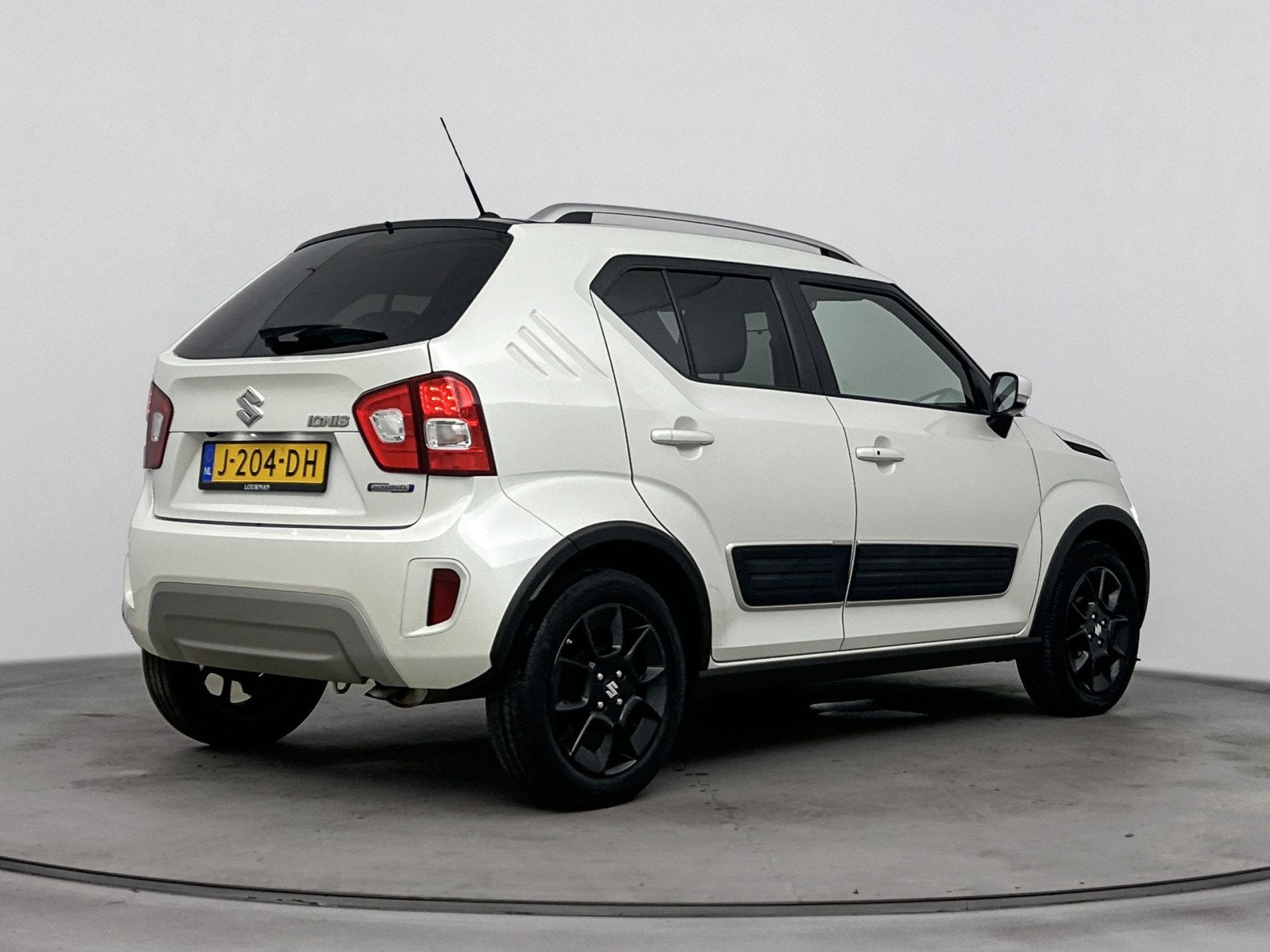 Suzuki Ignis 1.2 Smart Hybrid Style | Stoelverwarming | Navi, Voorwielaandrijving, Stof, Gebruikt, Euro 6