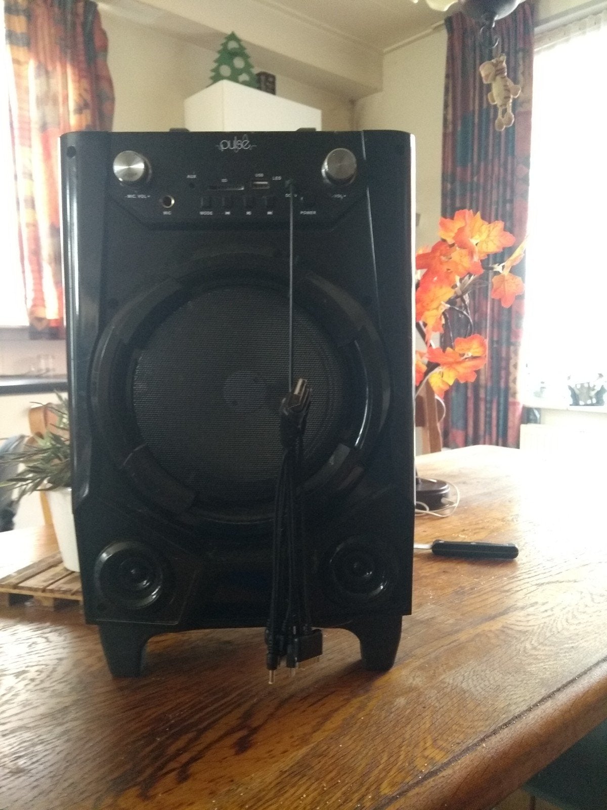 music box, Party speaker, Zo goed als nieuw, AUX-ingang, Minder dan 60 watt
