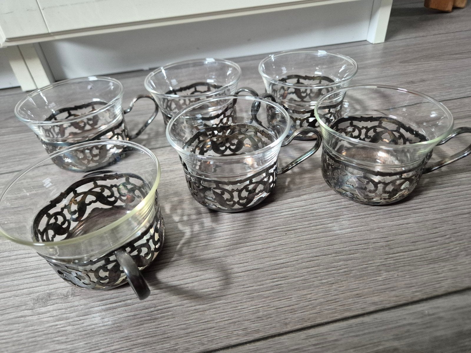 6 theekopjes met zilverkleurige houders, Ophalen of Verzenden