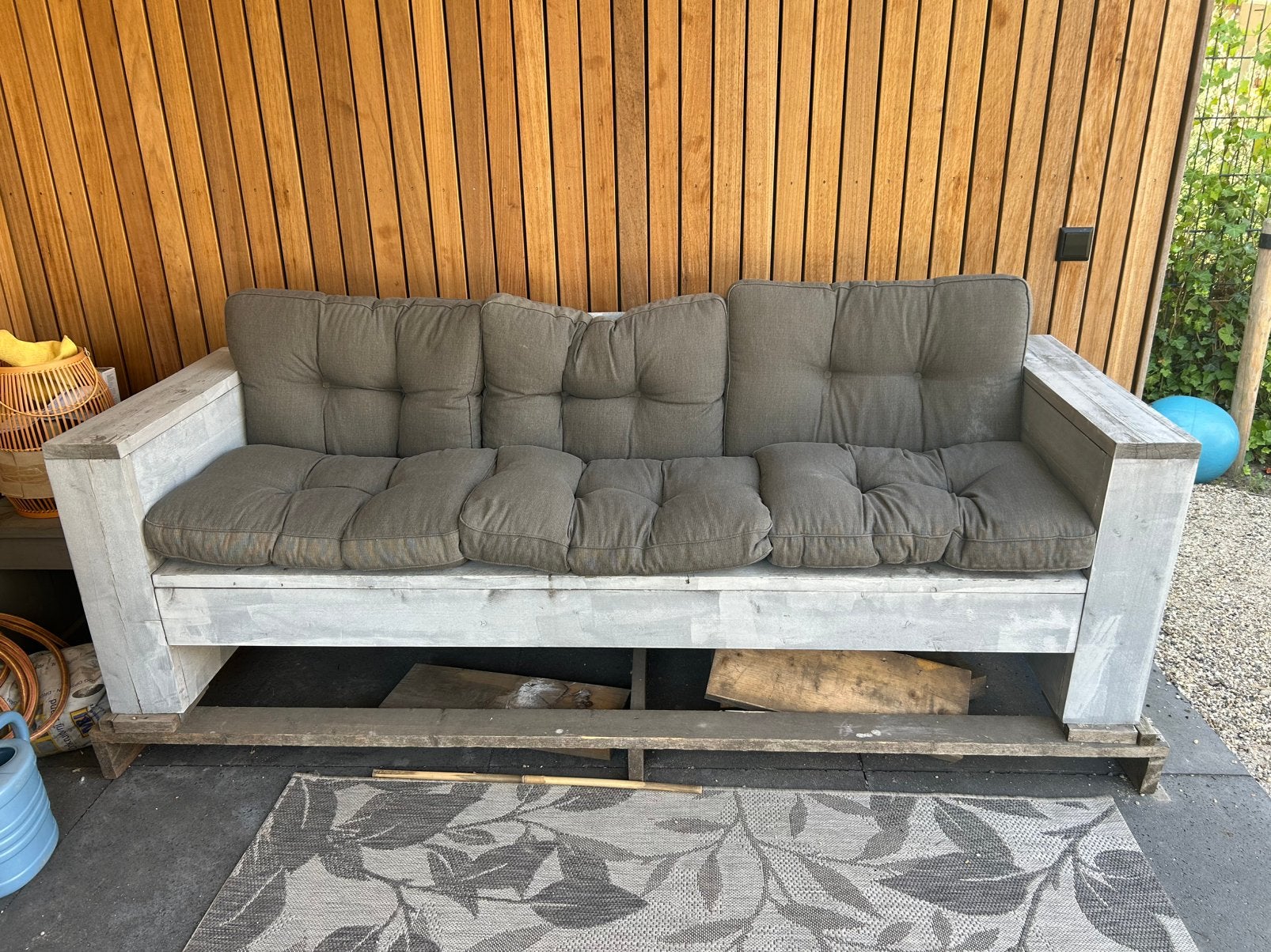 Loungebank met kussens, Tuin en Terras, Ophalen, Zo goed als nieuw, Hout