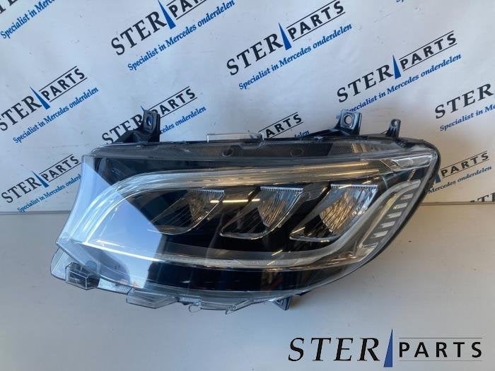 Koplamp links van een Mercedes Sprinter, Auto-onderdelen, 12 maanden garantie, -, Nieuw, Ophalen of Verzenden