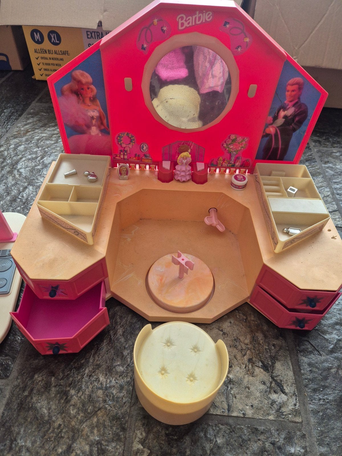 Barbie vintage kaptafel, Ophalen, Gebruikt, Barbie