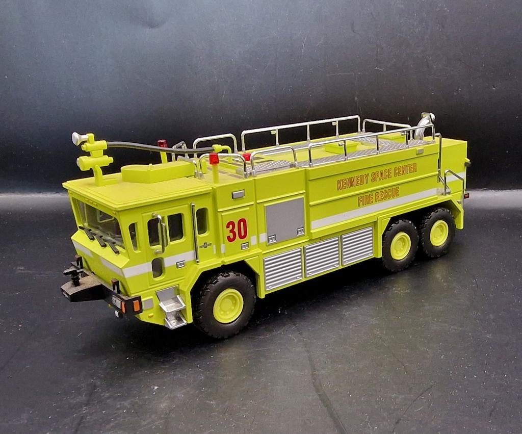 Luchthaven Brandweer Crashtender Model, Overige merken, Auto, Groter dan 1:32, Ophalen of Verzenden