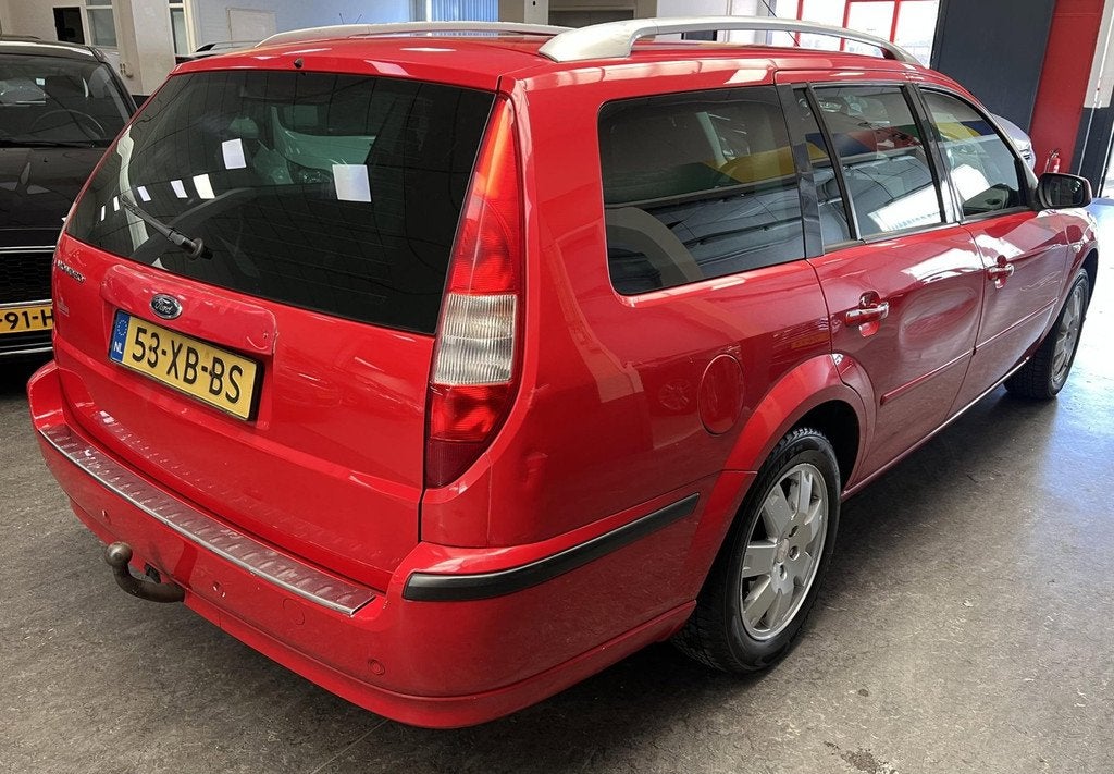 Ford Mondeo Wagon 1.8-16V Platinum - 1e Eigenaar - NAP - Air, Gebruikt, Zwart, 4 cilinders, Leder en Stof