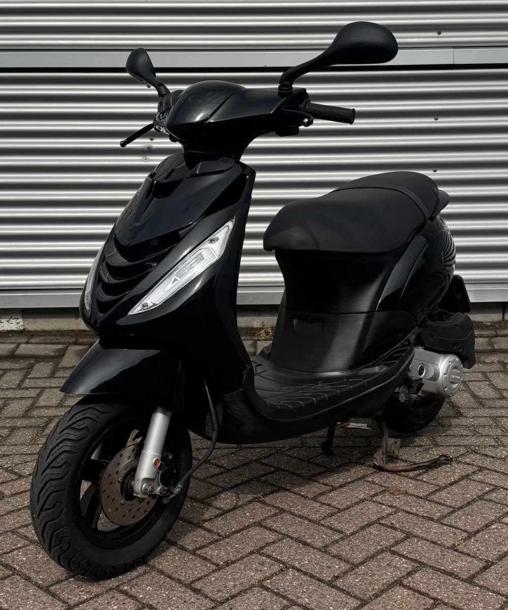 Piaggio Zip 2022 4-Takt Garantie!, Fietsen en Brommers, Scooters | Piaggio, Zo goed als nieuw, Zip, Benzine, Ophalen