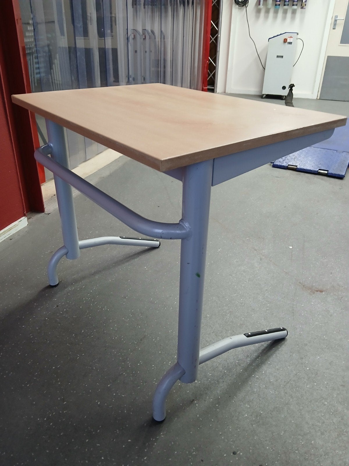 Schooltafel Bureau Kindertafel, Huis en Inrichting, Ophalen, Info@tommysmit.nl, Gebruikt, Kinderbureau