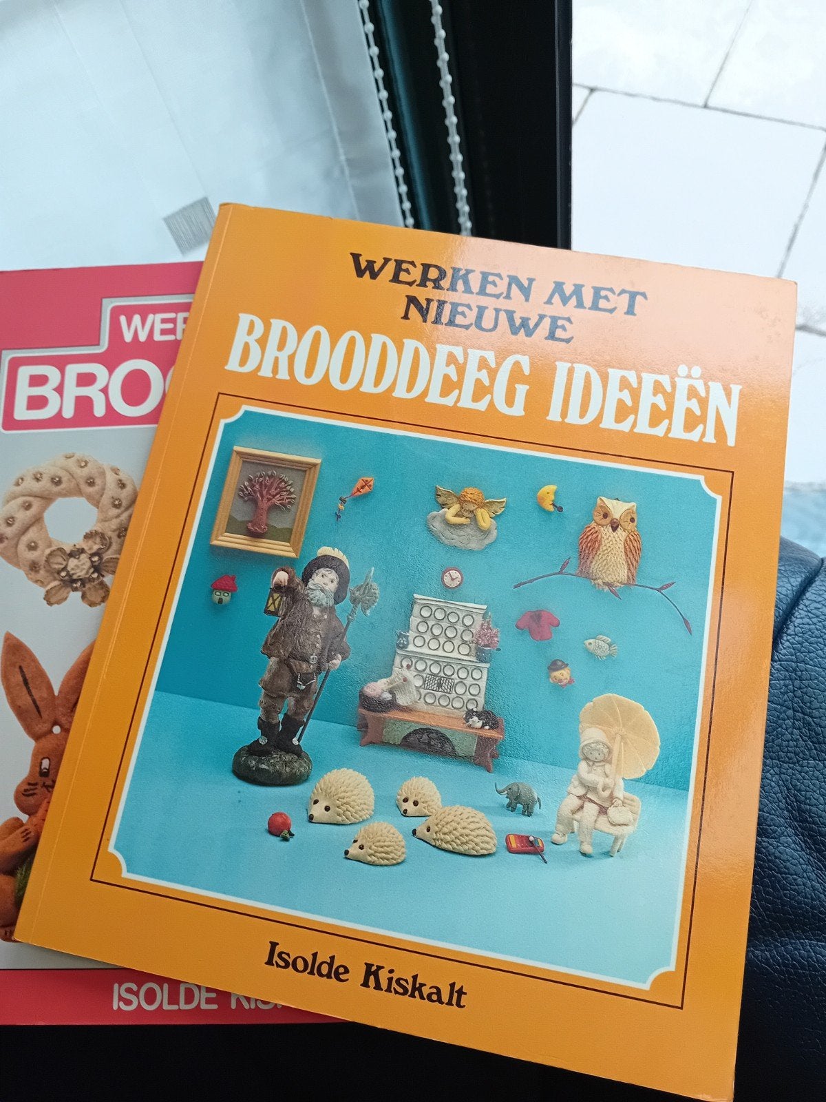 2 boeken brooddeeg ideeën, Ophalen of Verzenden, Zo goed als nieuw, Overige onderwerpen, Isolde Kiskalt