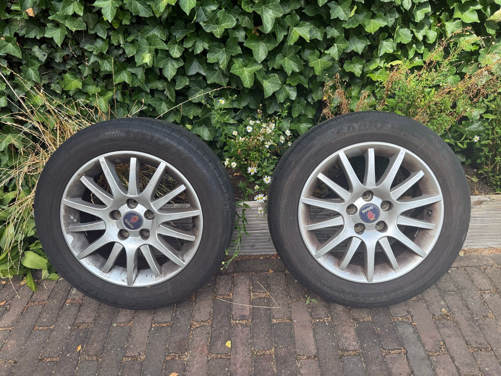4 Saab velgen  + Goodyear EfficientGrip Perf. 205/55R16 91V, Ophalen, Gebruikt, 16 inch, Banden en Velgen