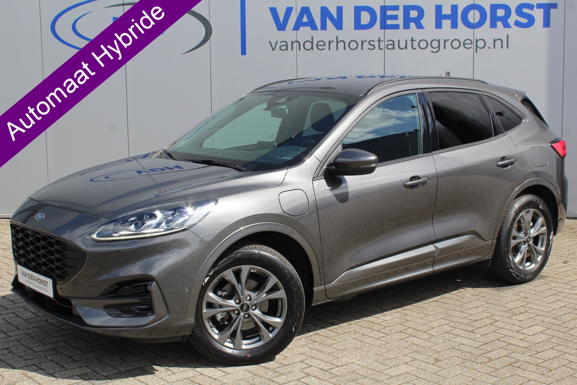 Ford Kuga 2.5-225pk Plug-in Hybrid ST-Line X. Hybride rijden, Gebruikt, Zwart, 4 cilinders, Leder en Stof