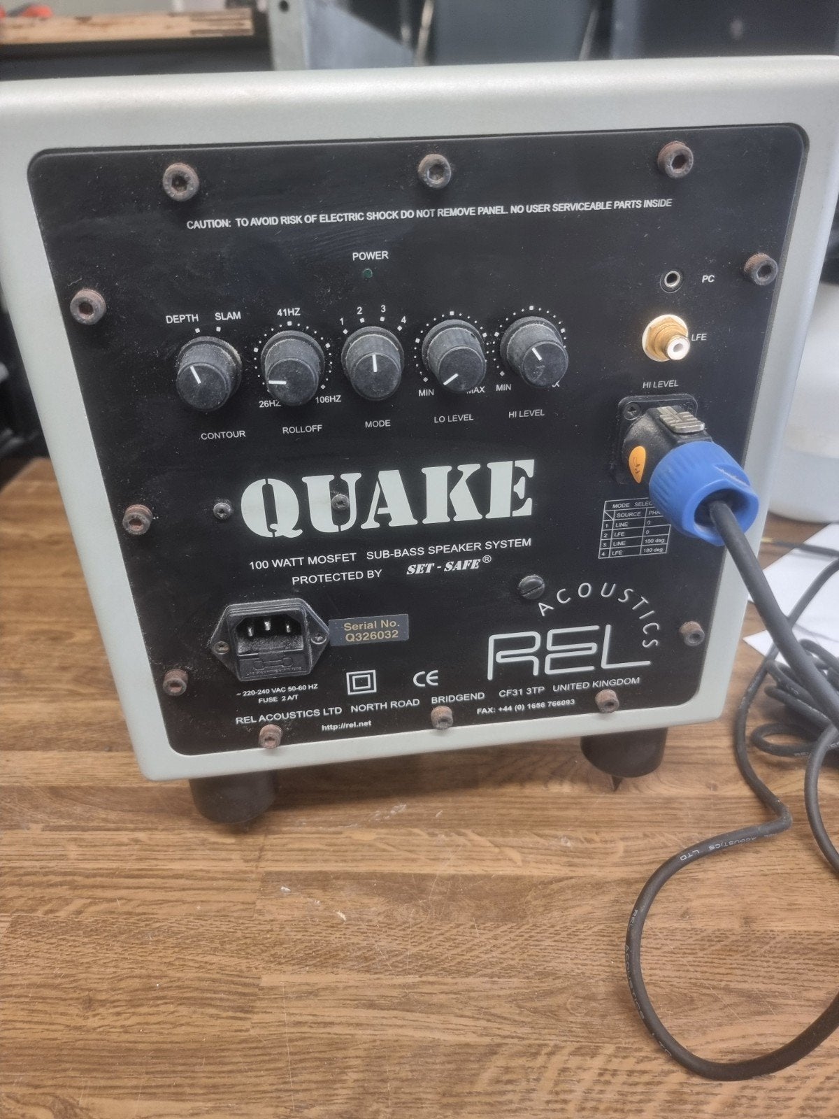 REL Quake 100 Watt Subwoofer - Krachtige Sub-Bass Speaker, Gebruikt, Subwoofer, 60 tot 120 watt, Ophalen