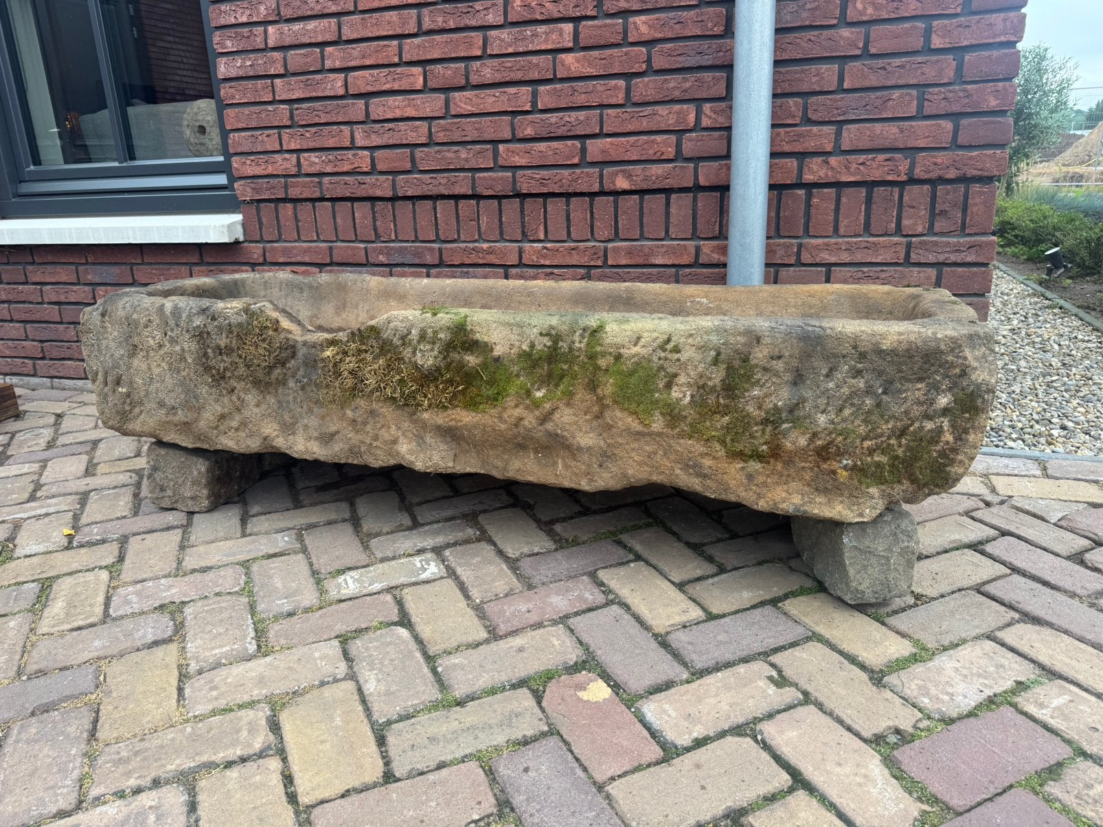 Lange Bentheimer zandsteen bloembak / trog, Ophalen, Zo goed als nieuw, Rond, Hout