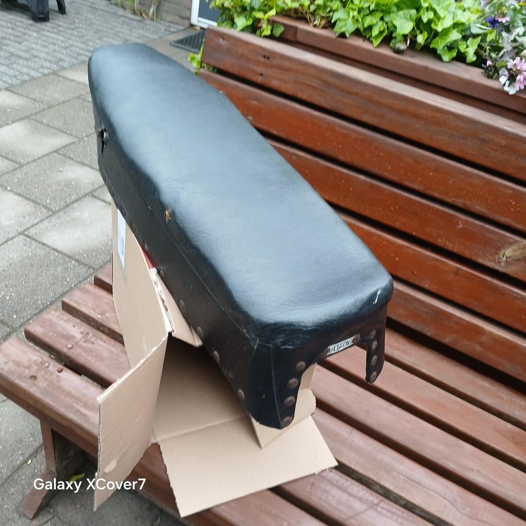 Te koop gevraagd Kreidlerbuddyzit voor buffeltype, Fietsen en Brommers, Brommeronderdelen | Kreidler, Ophalen of Verzenden